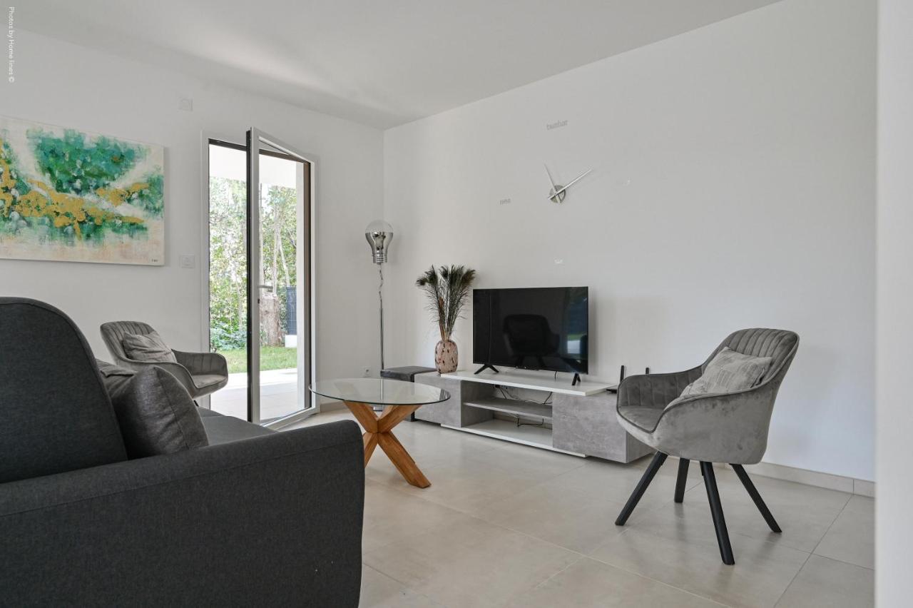 T3 Neuf - C13 - Jardin-Terrasse Et Piscine - Acces Direct Plages Et Centre Village Saint-Cyr-sur-Mer Exterior foto